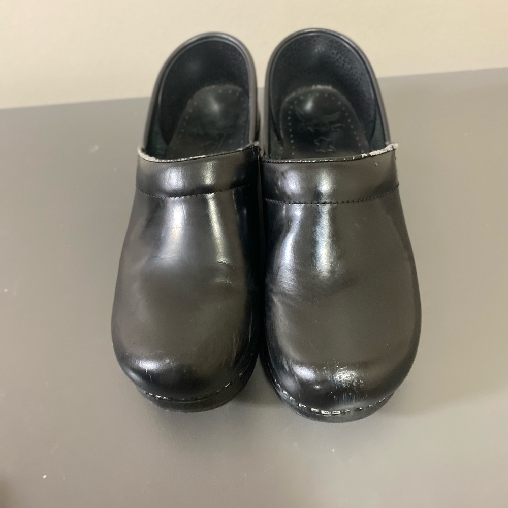 Dansko Professional Black Cabrio Leather Clog size 39EUR Women US Size 8.5-9